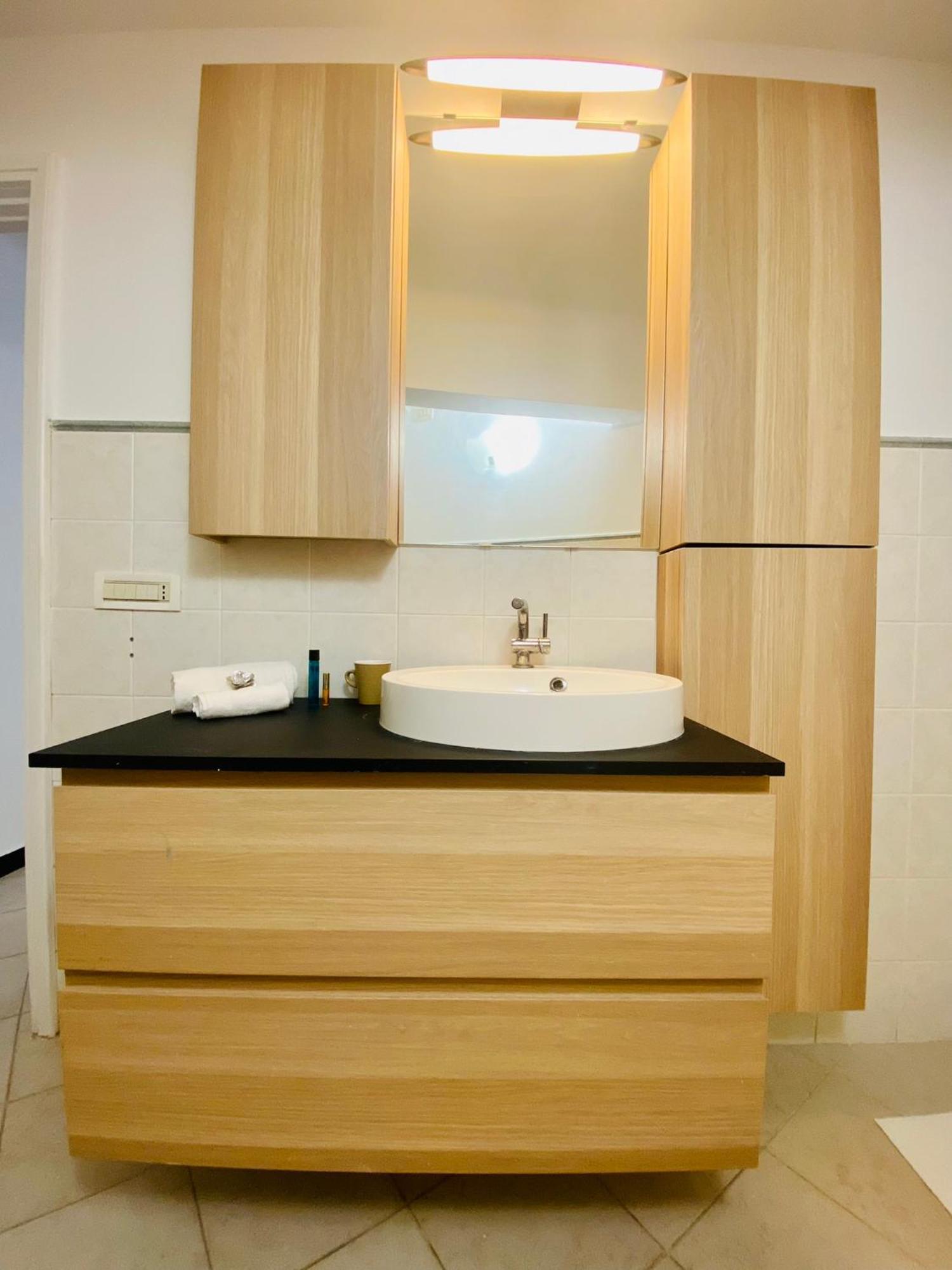 Beautiful Flat With Terrace And Sea View - Free Parking Appartamento