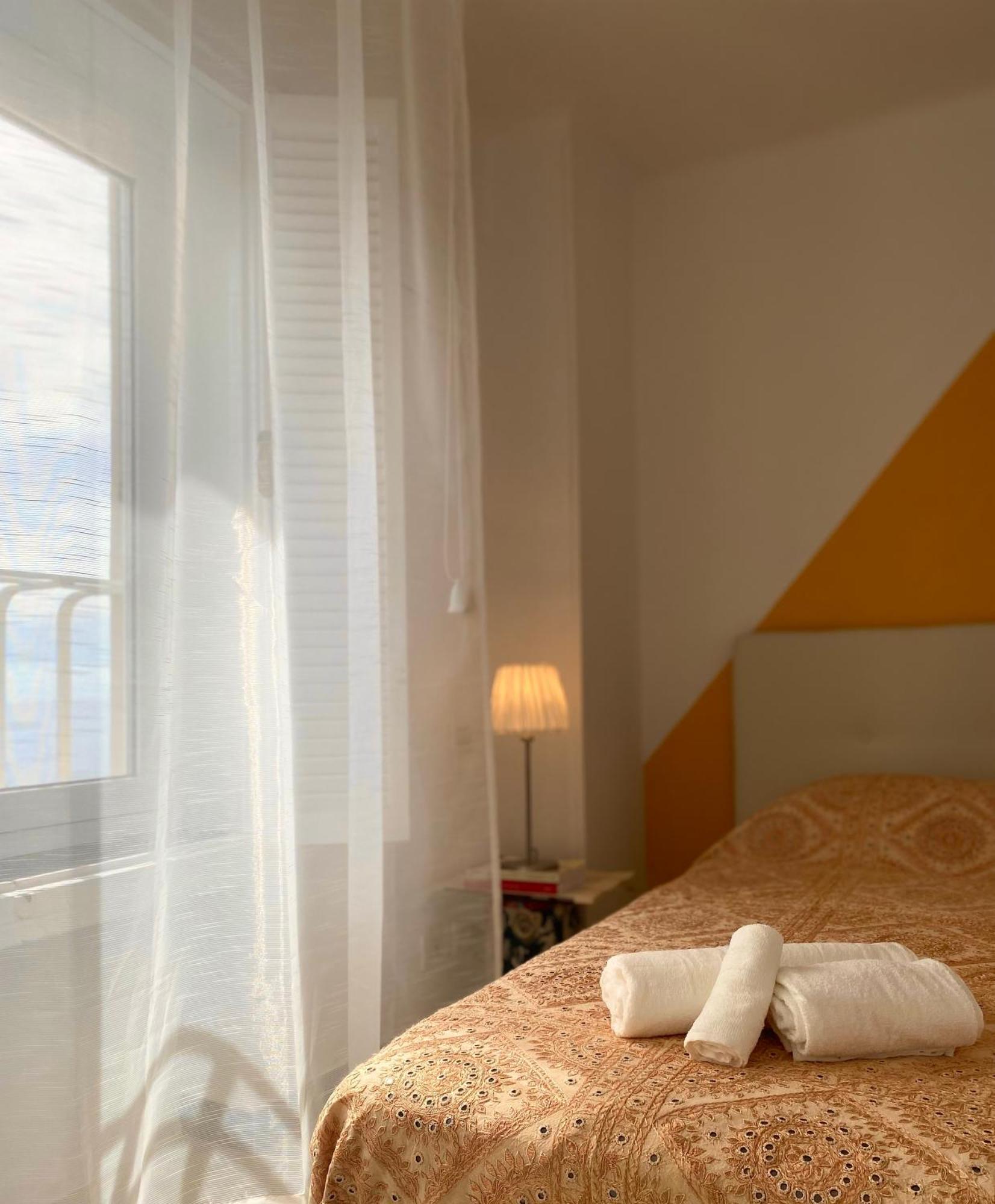 Beautiful Flat With Terrace And Sea View - Free Parking Appartamento