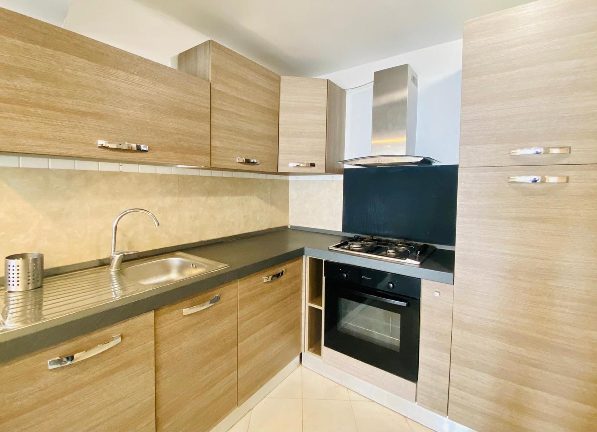 Beautiful Flat With Terrace And Sea View - Free Parking Appartamento *